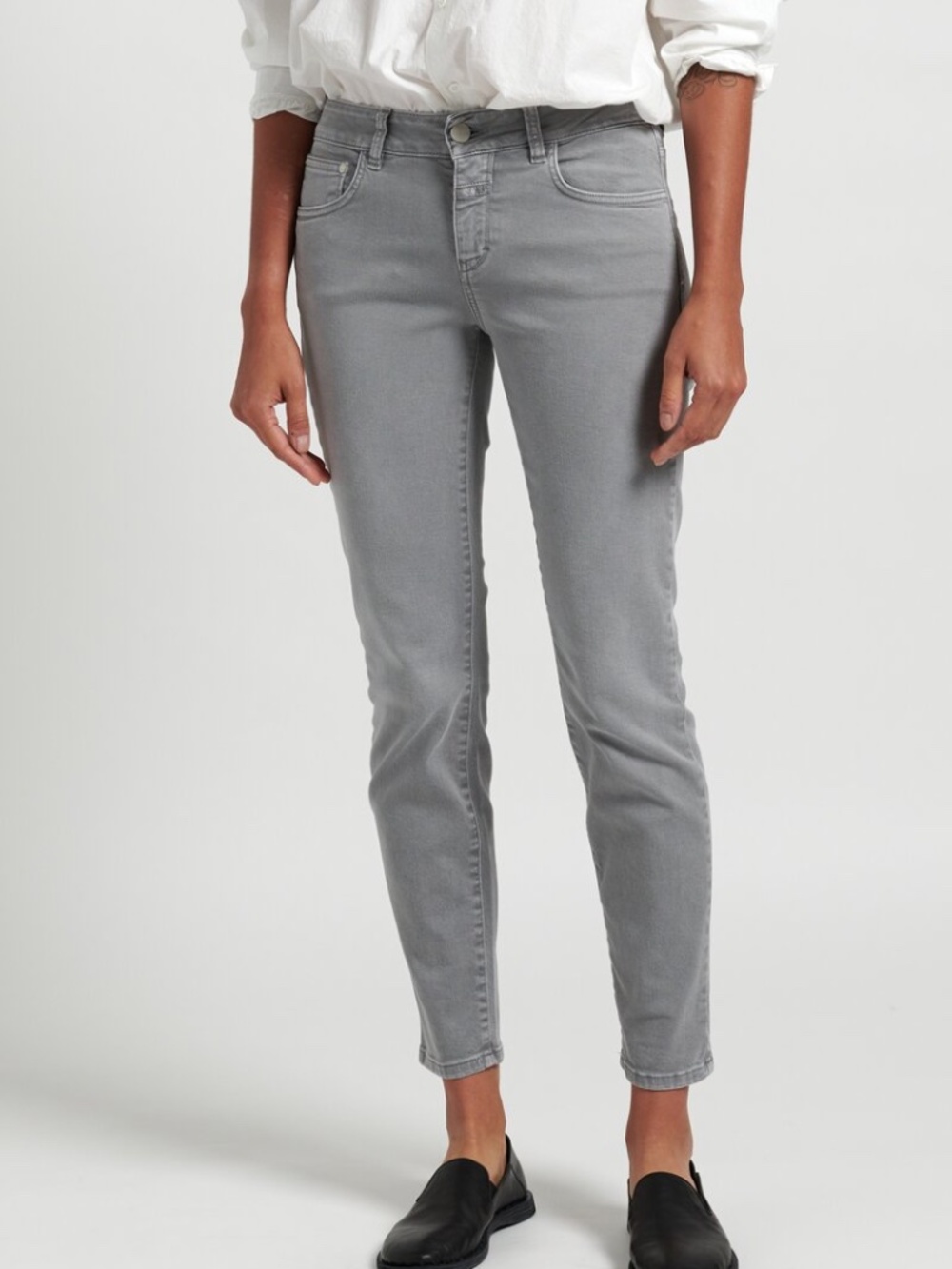 Closed ''Baker'' Narrow Jeans in Grey - size 28 🌟